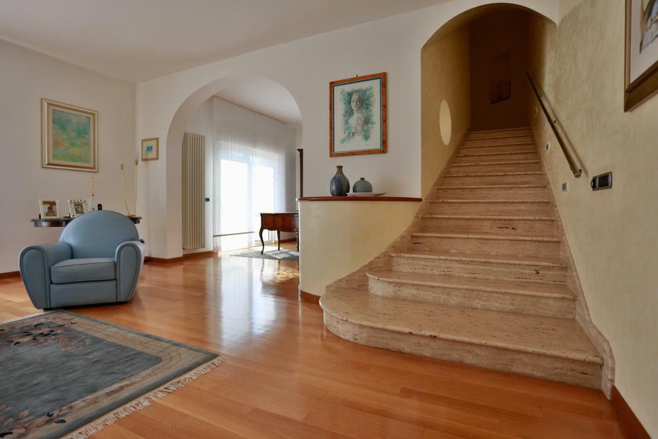 L'Ippocampo Guest House Sabaudia Buitenkant foto